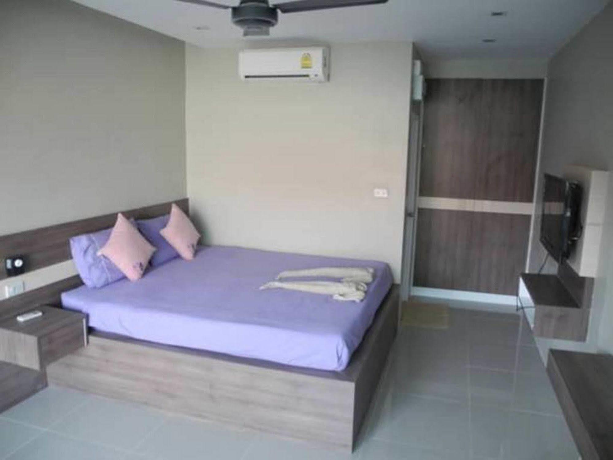 Bee Orchid Pool Villa Pattaya Ngoại thất bức ảnh